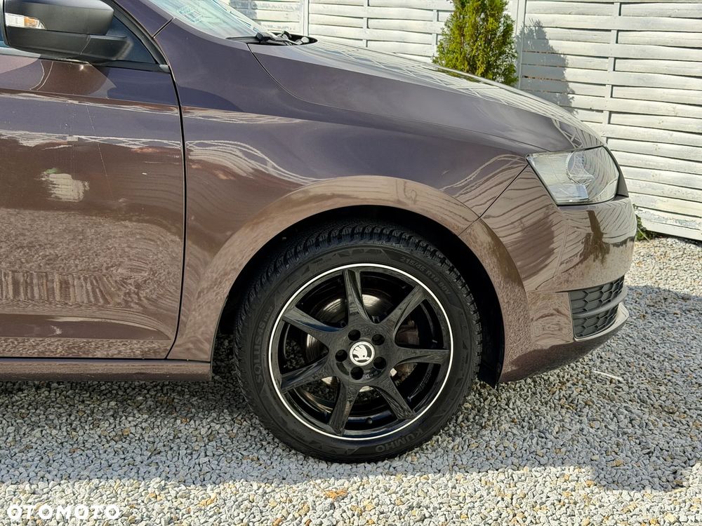 Skoda RAPID 1.2 TSI Style - 29