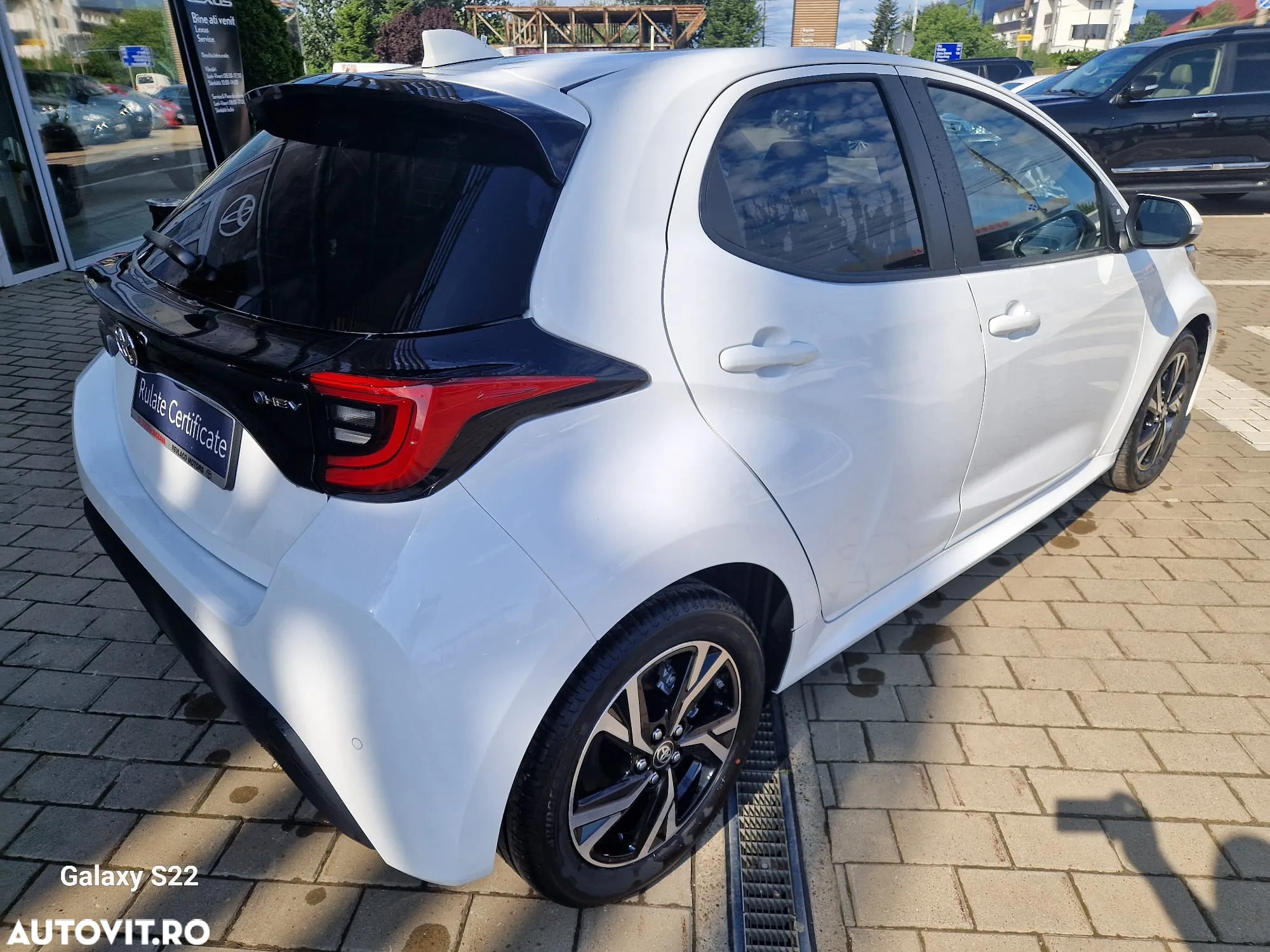 Toyota Yaris 1.5 VVT-i HSD Dynamic - 5