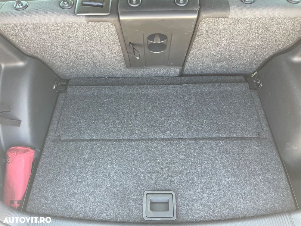 Volkswagen Golf Plus 1.6 TDI DPF Trendline - 24