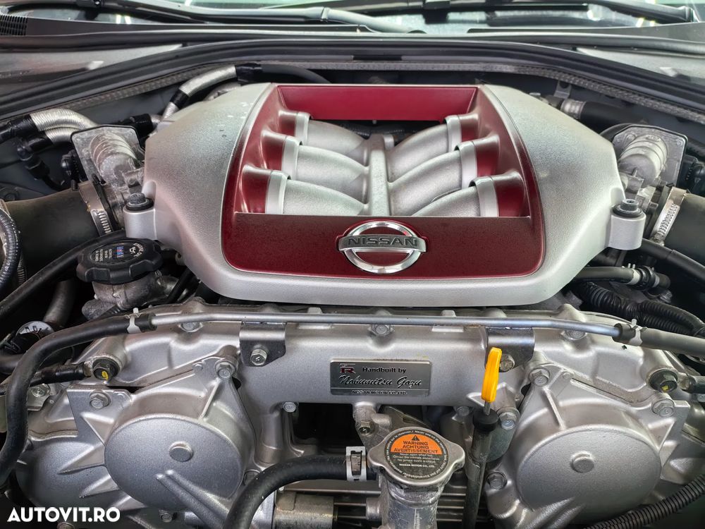 Nissan GT-R Black Edition - 13