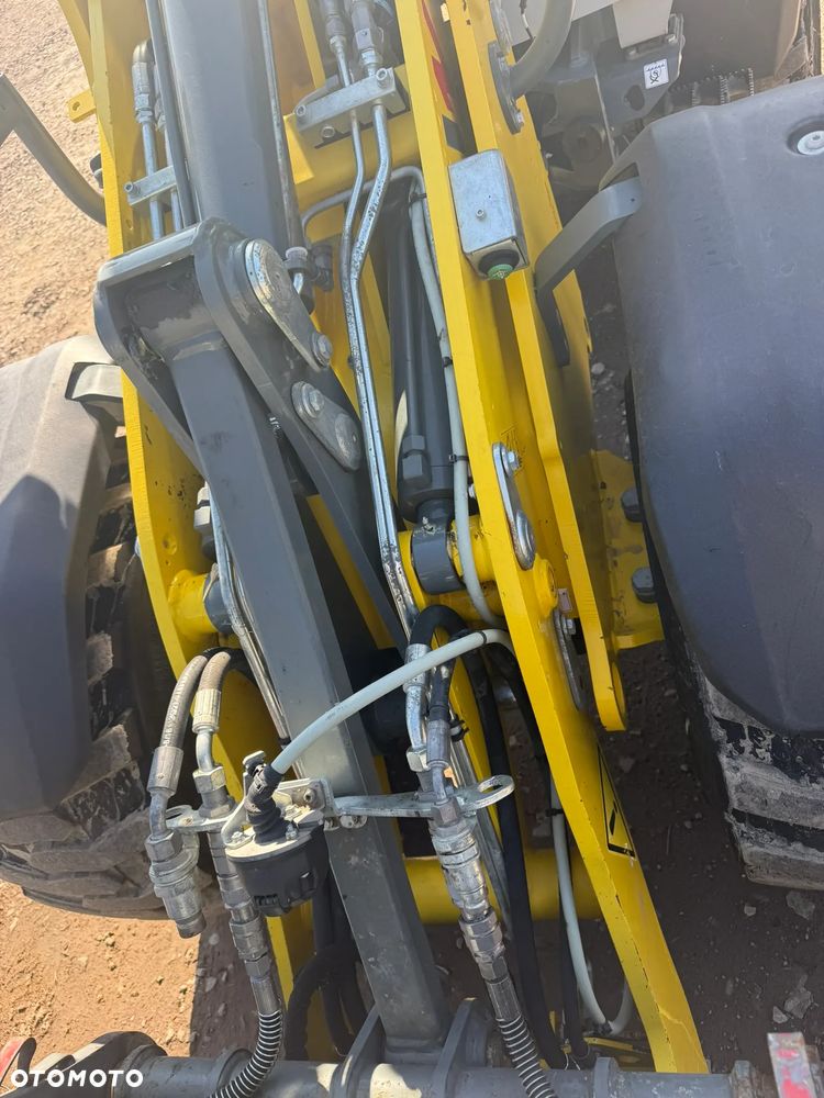 Wacker Neuson WL 28 - waga tylko 2800 kg - 8