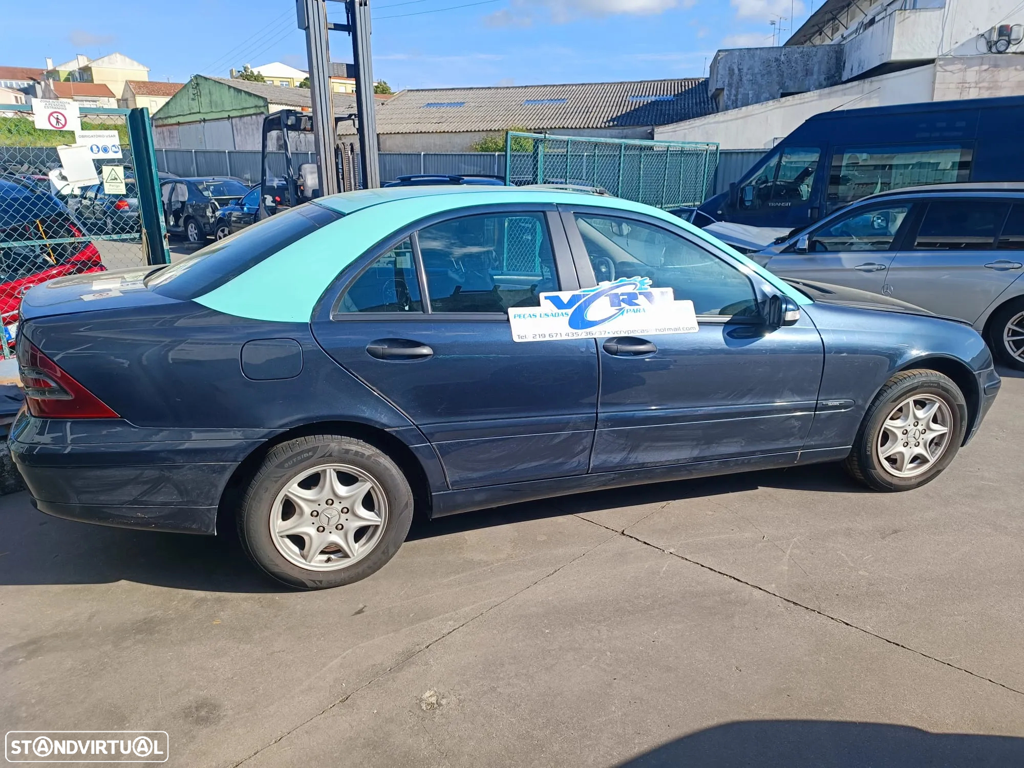 Mercedes C220cdi C203 - Viatura para peças - 3