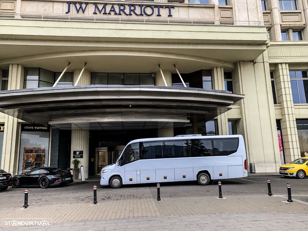 Mercedes Benz Sprinter 819 - 5