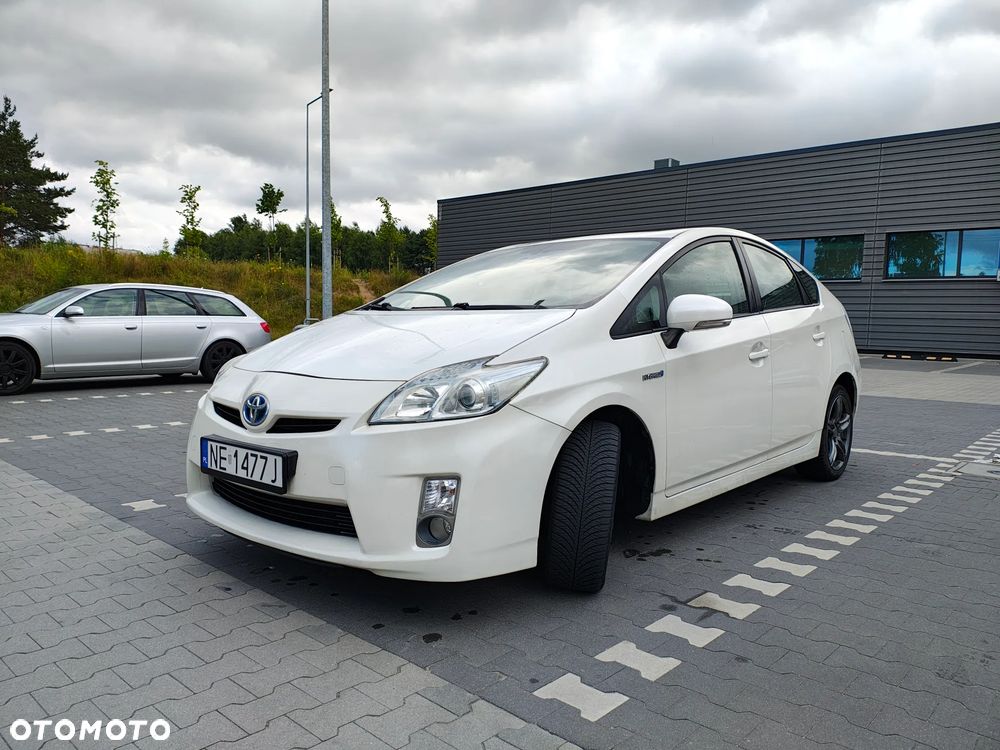 Toyota Prius 1.8 HSD Luna - 4