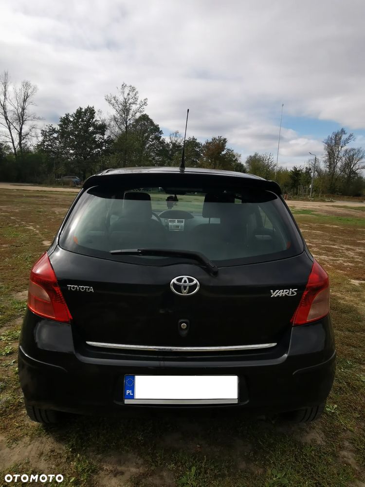 Toyota Yaris - 3