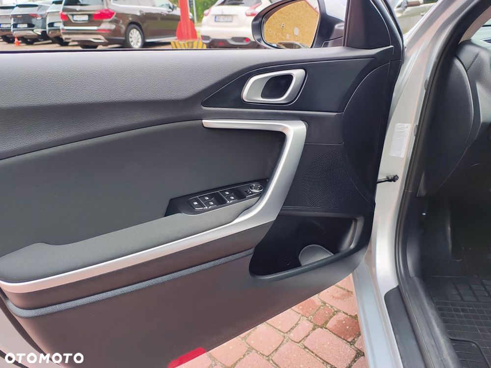 Kia Ceed 1.5 T-GDI M DCT - 18