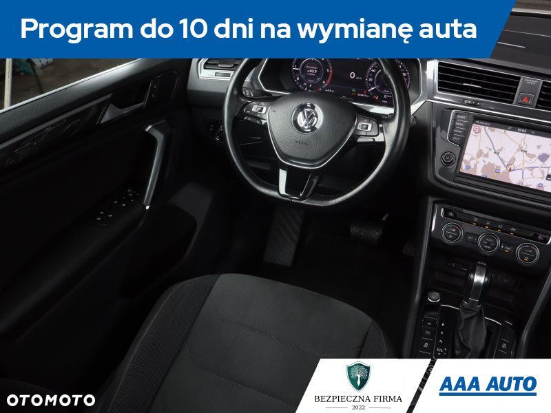 Volkswagen Tiguan - 9