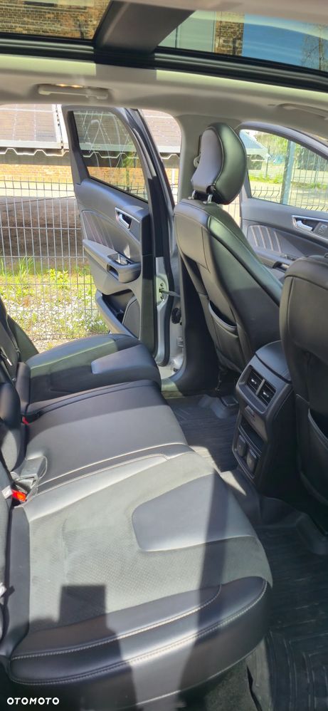 Ford Edge - 28