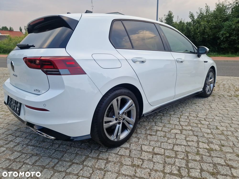 Volkswagen Golf 1.5 eTSI OPF DSG R-Line - 2