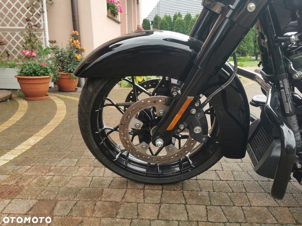 Harley-Davidson Touring Road King - 14