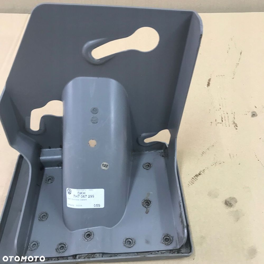 VW T5 OSŁONA ZAŚLEPKA KANAPY TYŁ LEWA 7H7067299 - 9