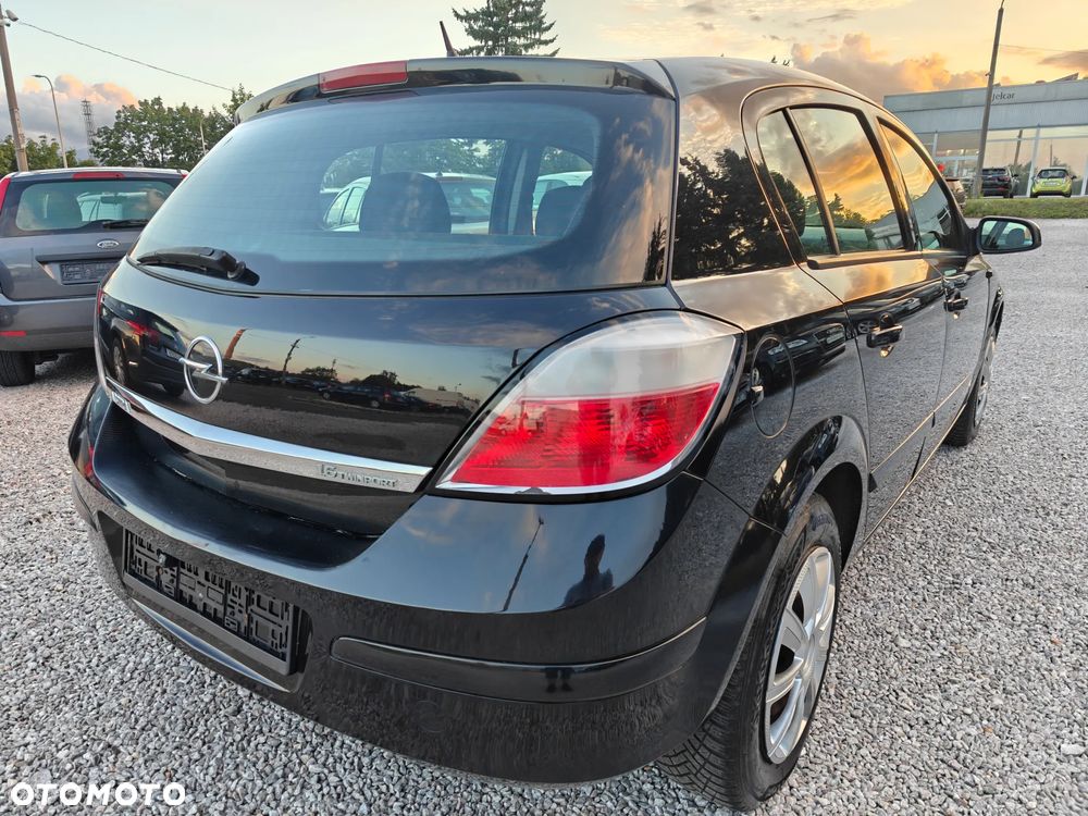 Opel Astra - 25