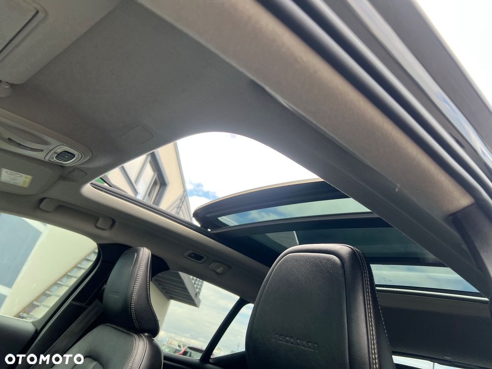 Volvo XC 40 D3 AWD Momentum Pro - 16