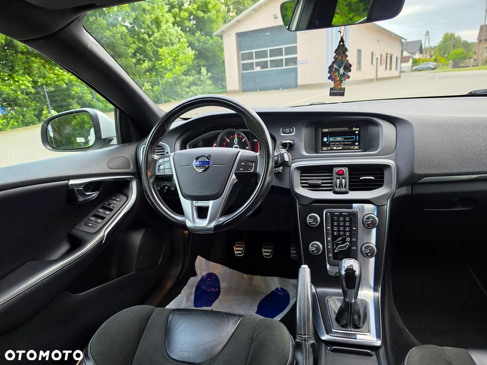 Volvo V40 D4 RDesign - 15