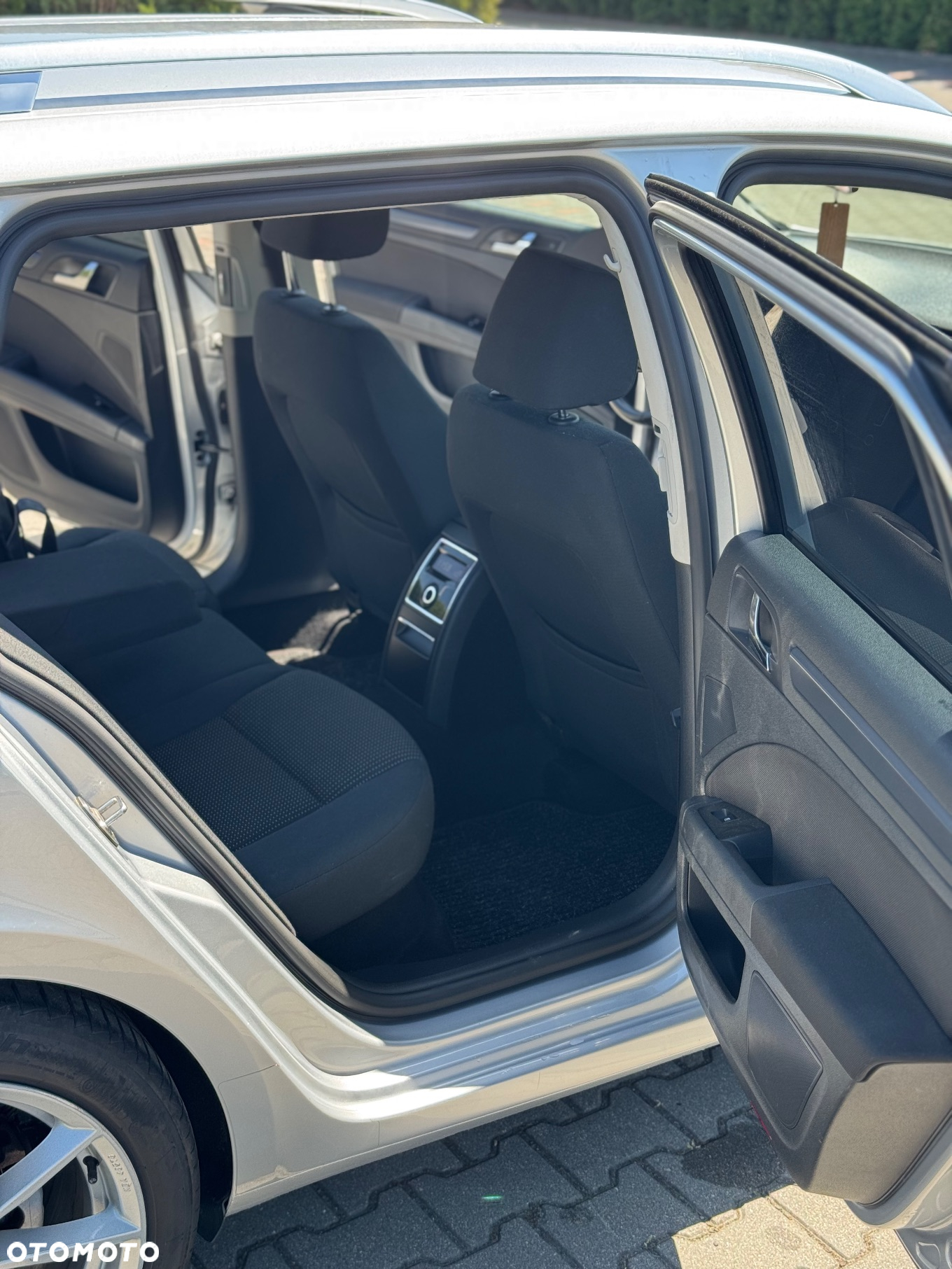 Skoda Superb 2.0 TDI DSG Comfort - 14