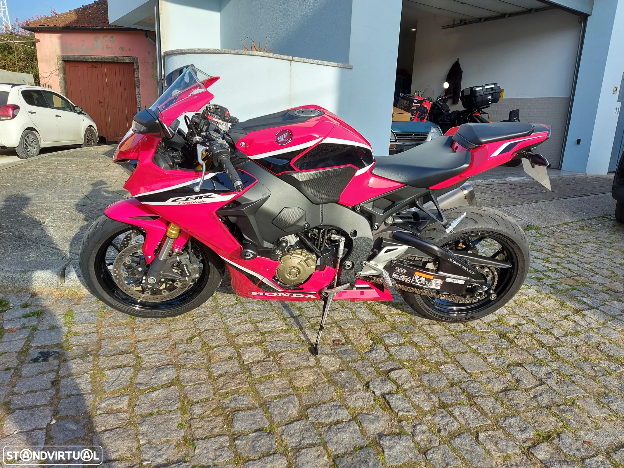 Honda CBR CBR1000RR Fireblade - 10
