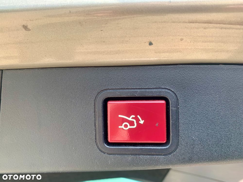 Citroën C5 2.2 HDi Exclusive Equilibre Navi - 28