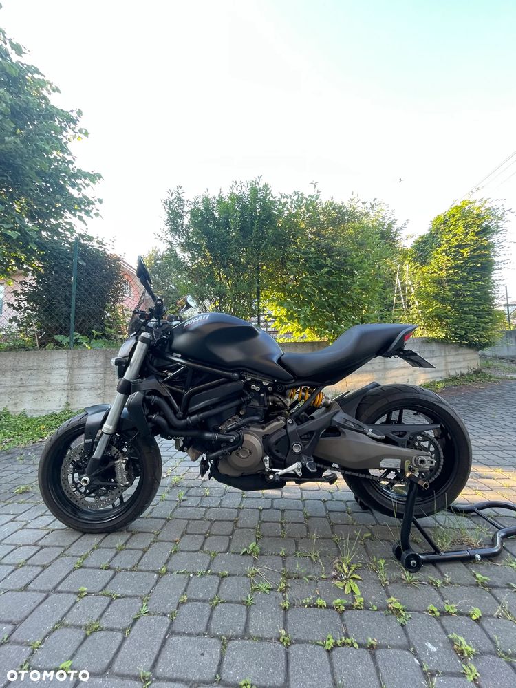 Ducati Monster - 3