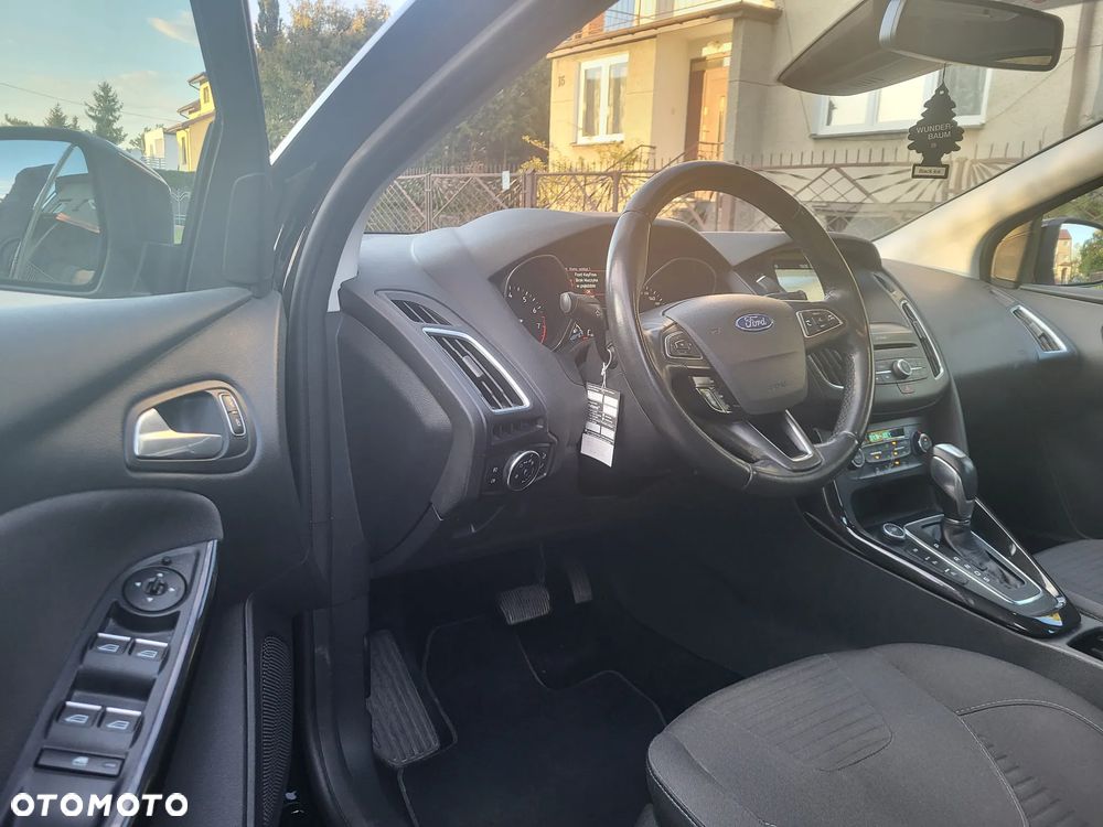 Ford Focus 1.0 EcoBoost Titanium - 9