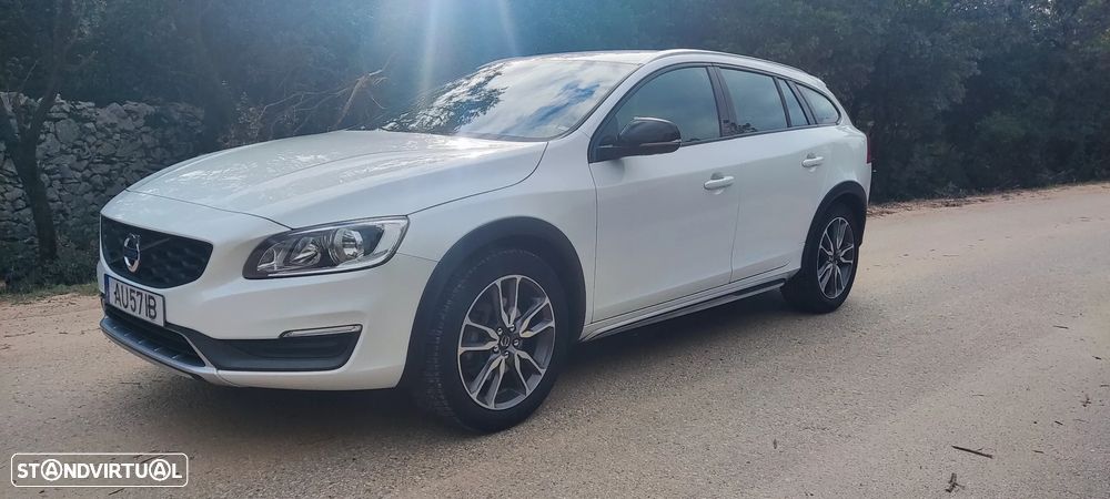 Volvo V60 Cross Country D4 Momentum - 3