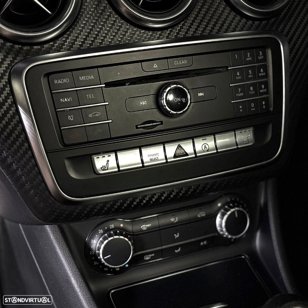 Mercedes-Benz A 180 d AMG Line - 11