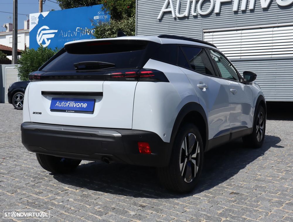 Peugeot 2008 1.2 PureTech Allure - 17