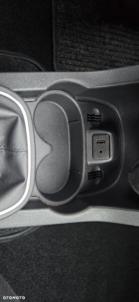 Opel Corsa 1.4 16V Color Edition - 24