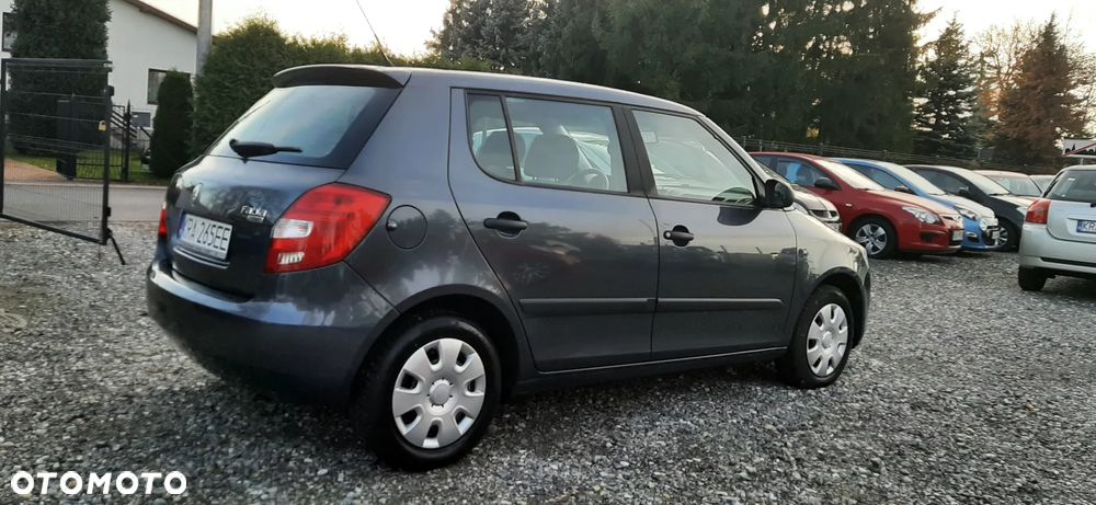 Skoda Fabia - 8