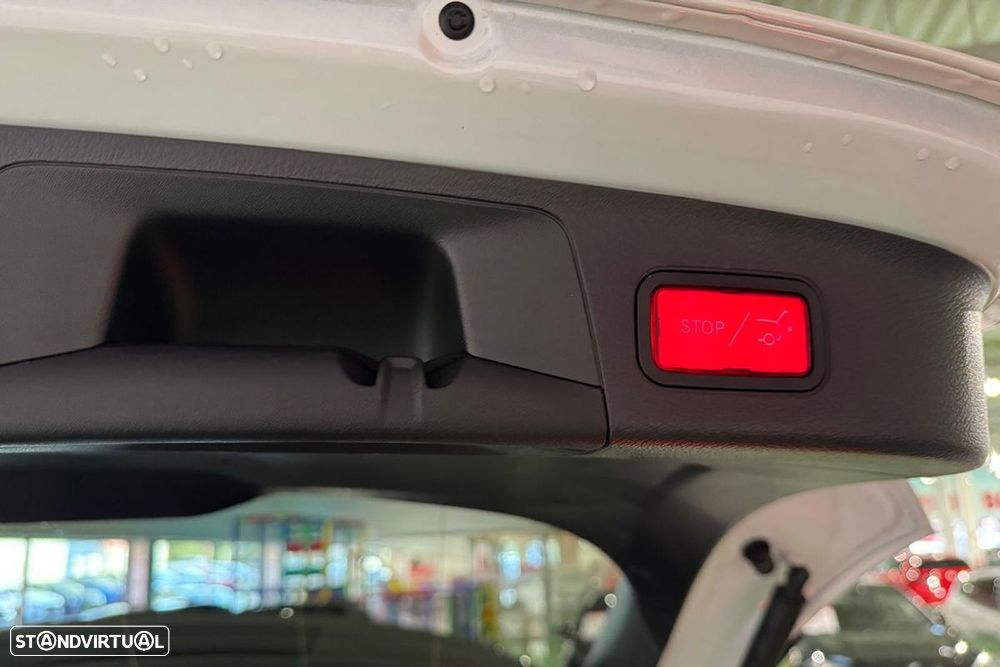 Mercedes-Benz gla-250 e Progressive - 9