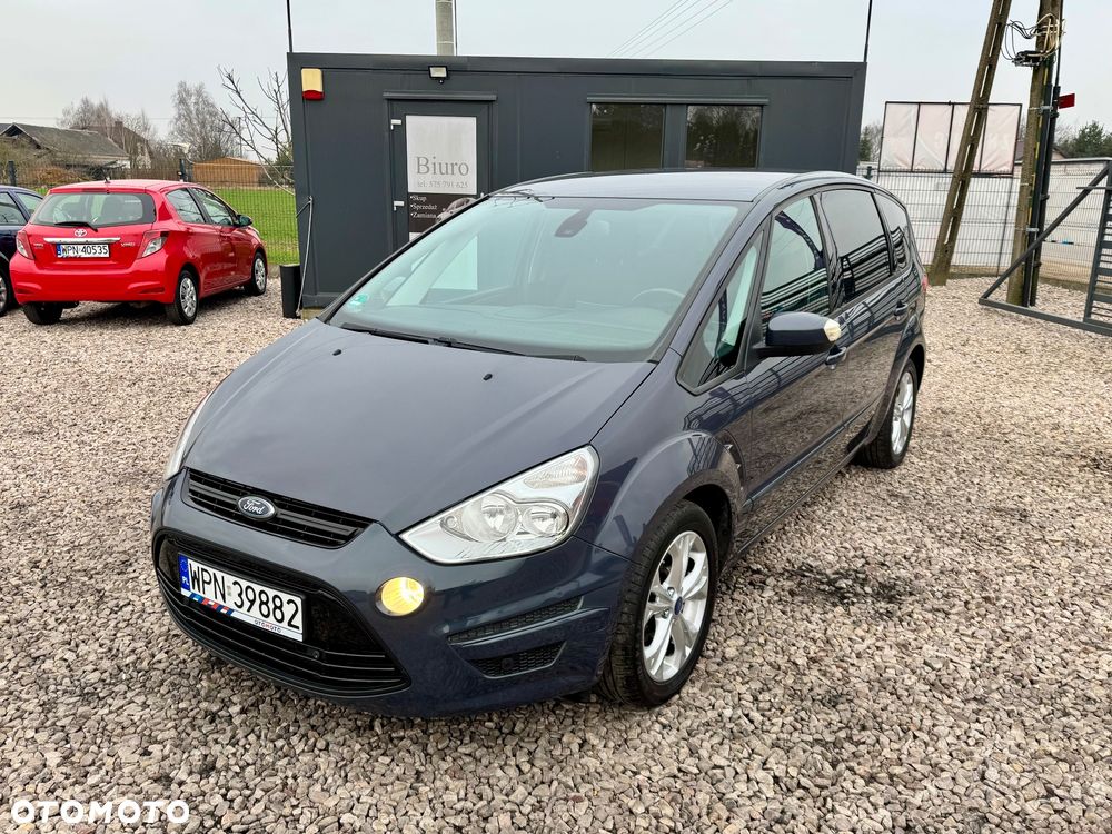 Ford S-Max - 11