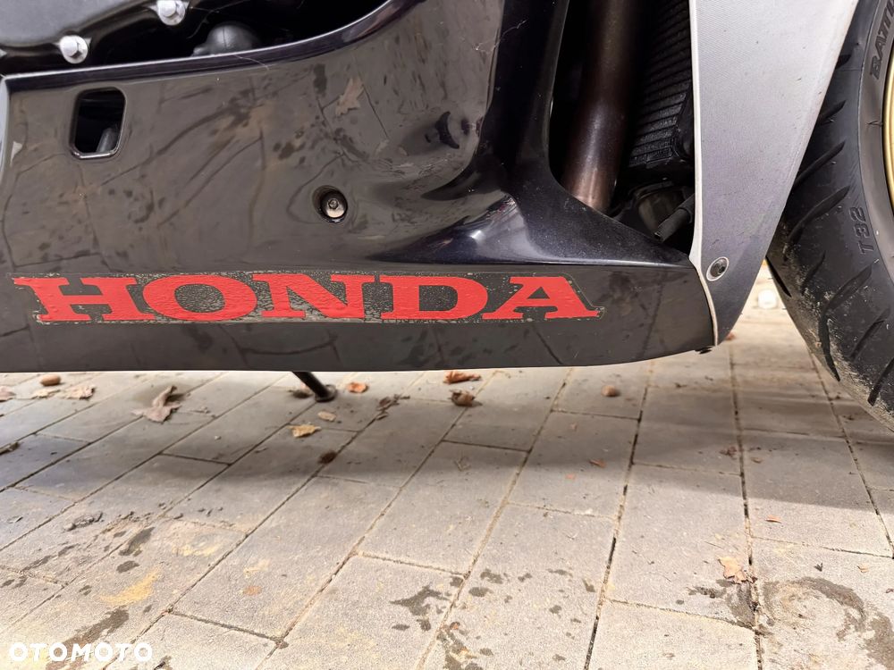 Honda CBR - 4