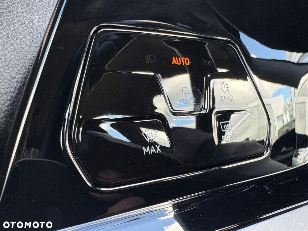 Volkswagen Golf - 26