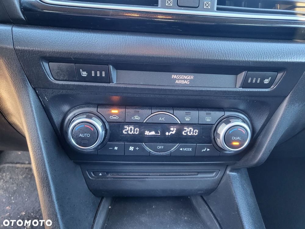 Mazda 3 SKYACTIV-G 120 Signature - 23