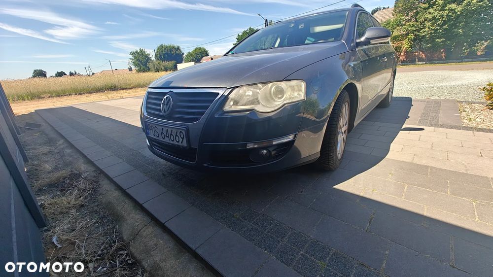 Volkswagen Passat 2.0 TDI DPF Sportline DSG - 4