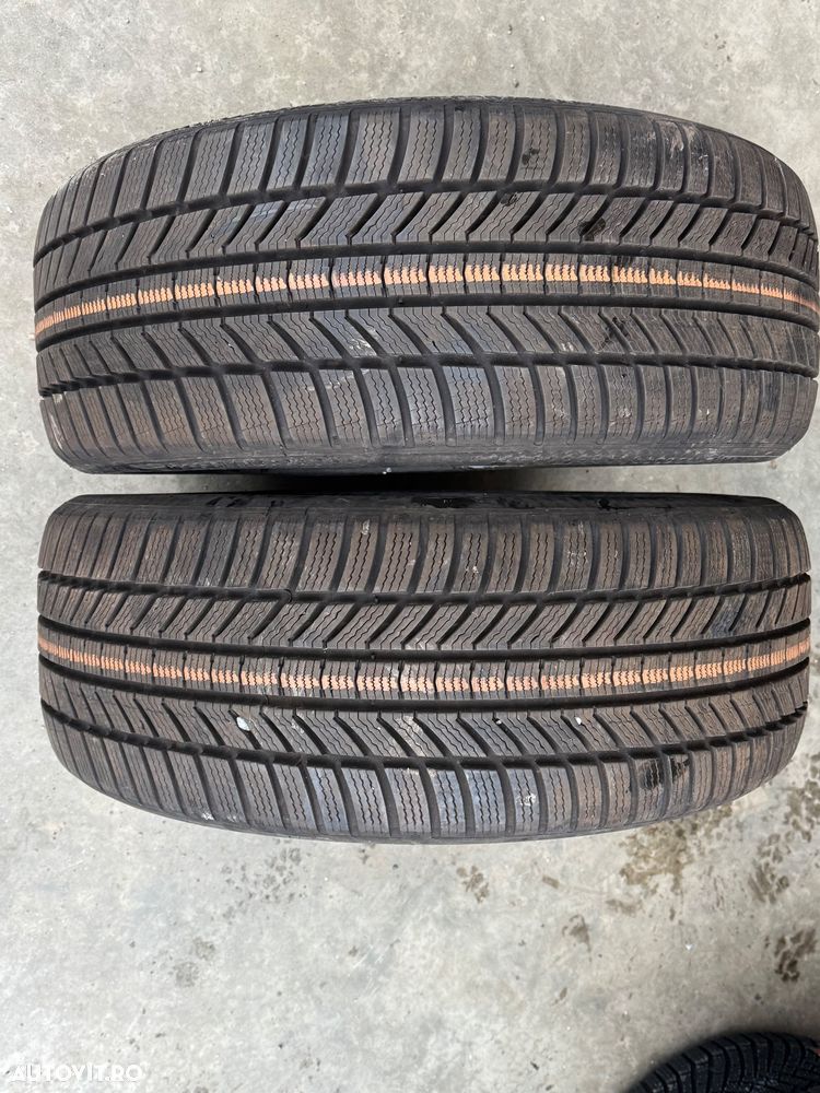Vând 2 anvelope 255/40/21 continental de iarnă ca noi - 1