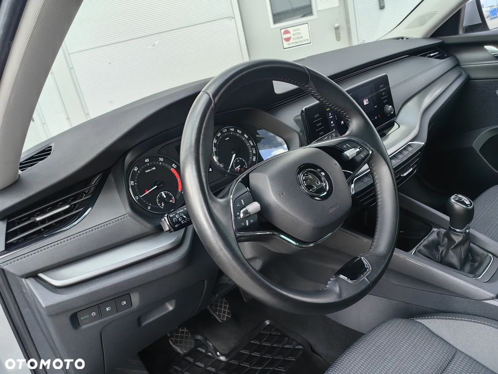 Skoda Octavia 1.5 TSI Business - 8