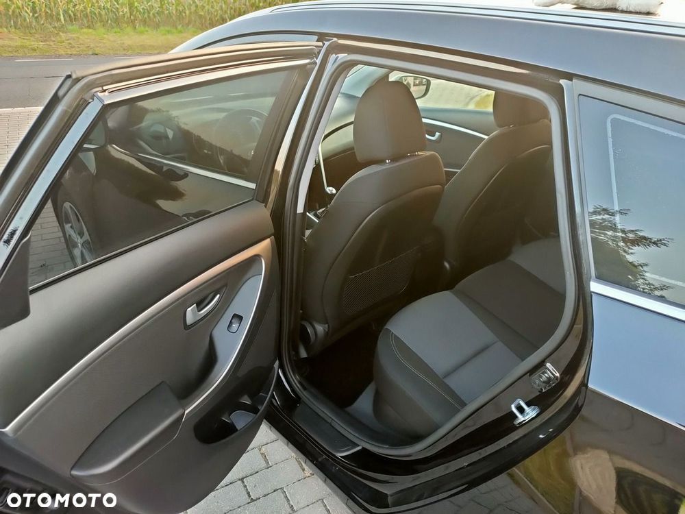 Hyundai i30 1.6 CRDI Passion - 12