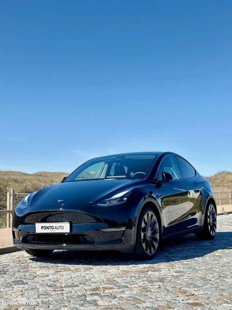 Tesla Model Y Performance Dual Motor AWD - 1