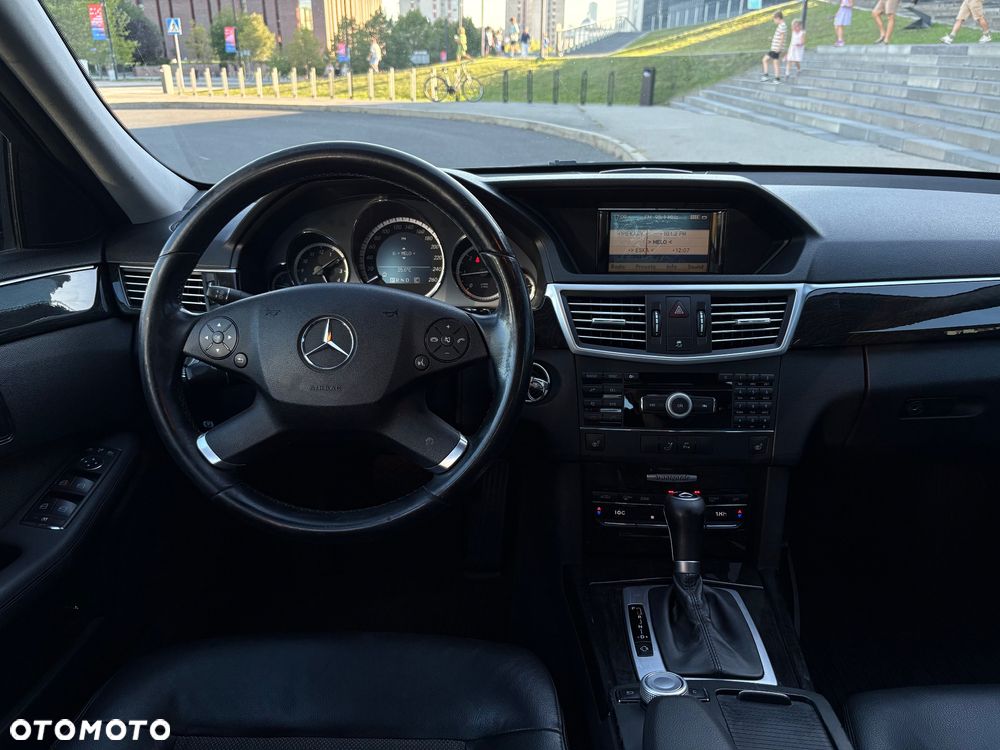 Mercedes-Benz Klasa E 250 CDI 4-Matic BlueEff Avantgarde - 13