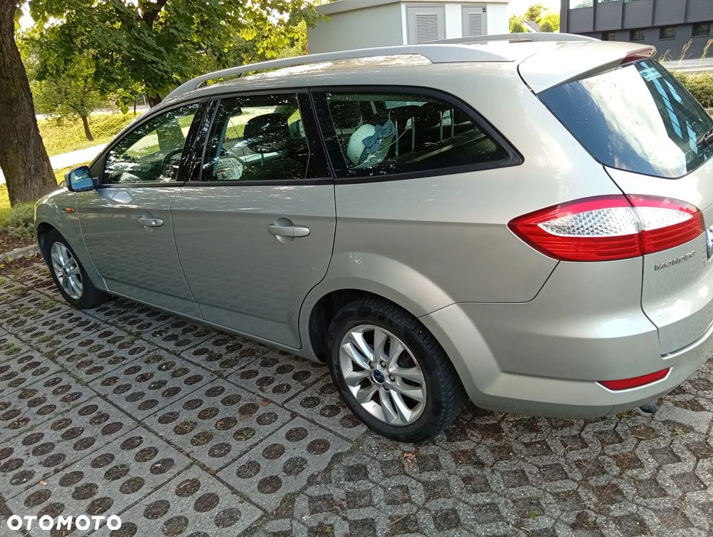 Ford Mondeo 1.6 Titanium - 4