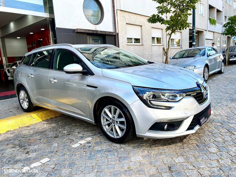 Renault Mégane Sport Tourer 1.5 dCi Comfort SS - 4