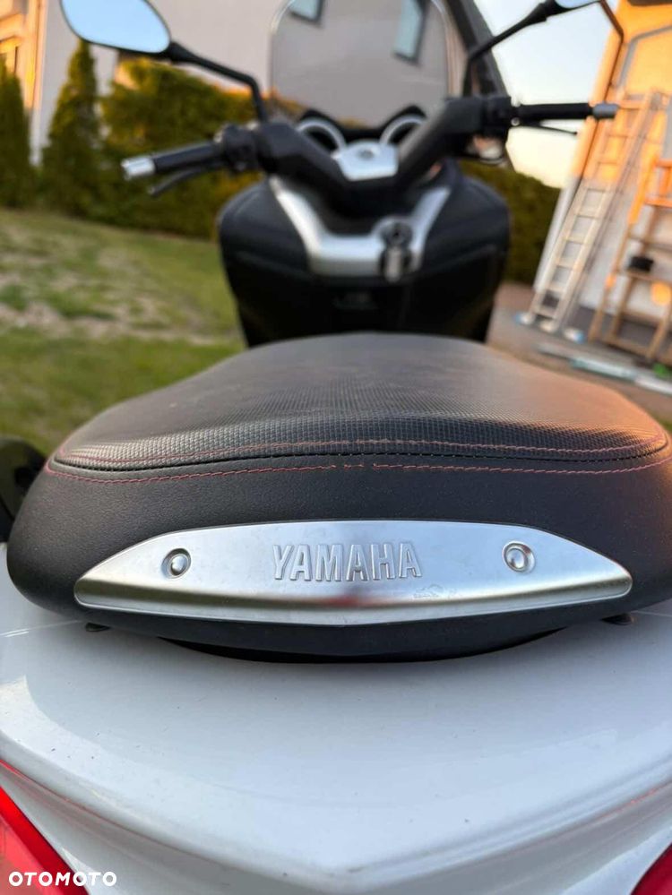 Yamaha X-max - 4