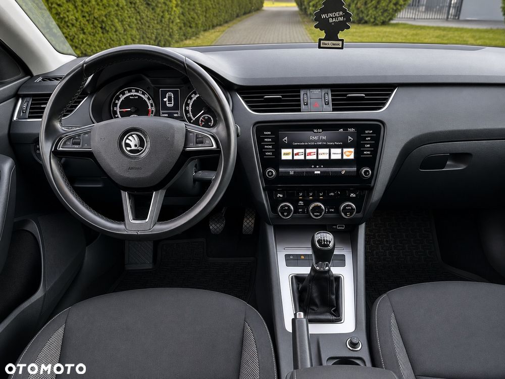 Skoda Octavia 2.0 TDI SCR Ambition - 11
