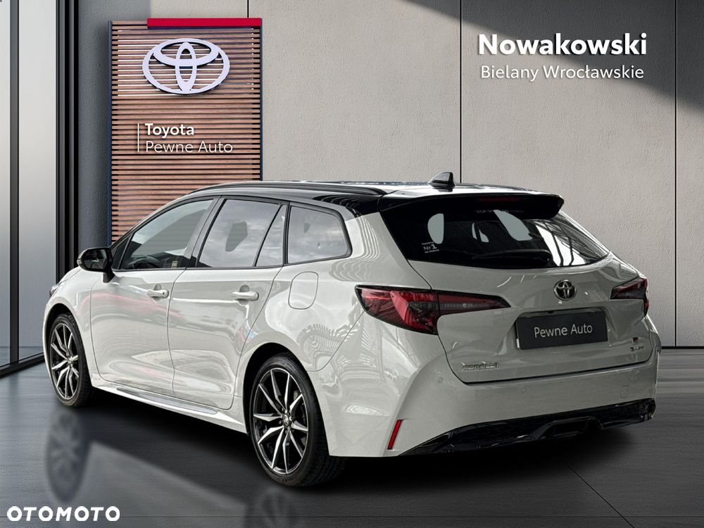 Toyota Corolla 2.0 Hybrid GR Sport Dynamic - 3