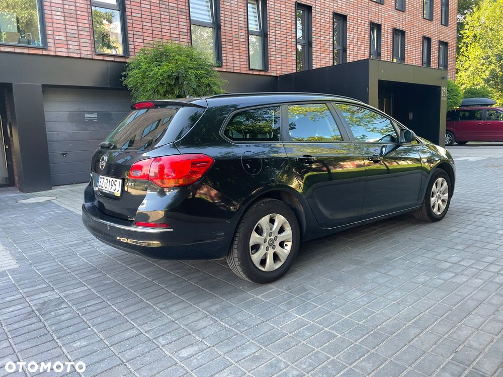 Opel Astra IV 1.6 CDTI Sport - 3