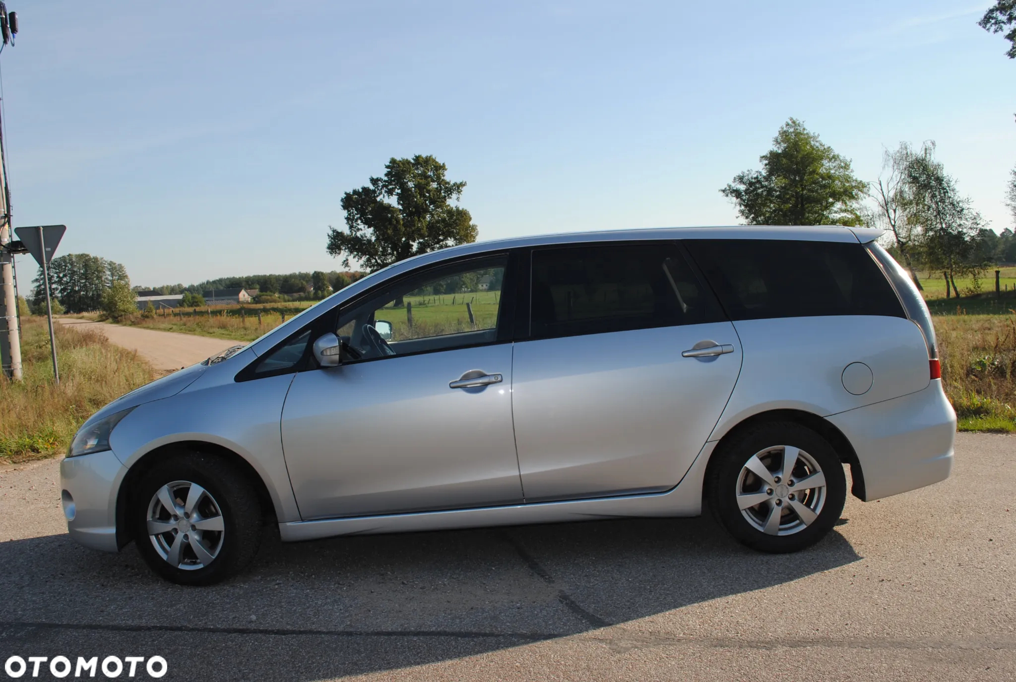 Mitsubishi Grandis 2.0 DID Intense - 9