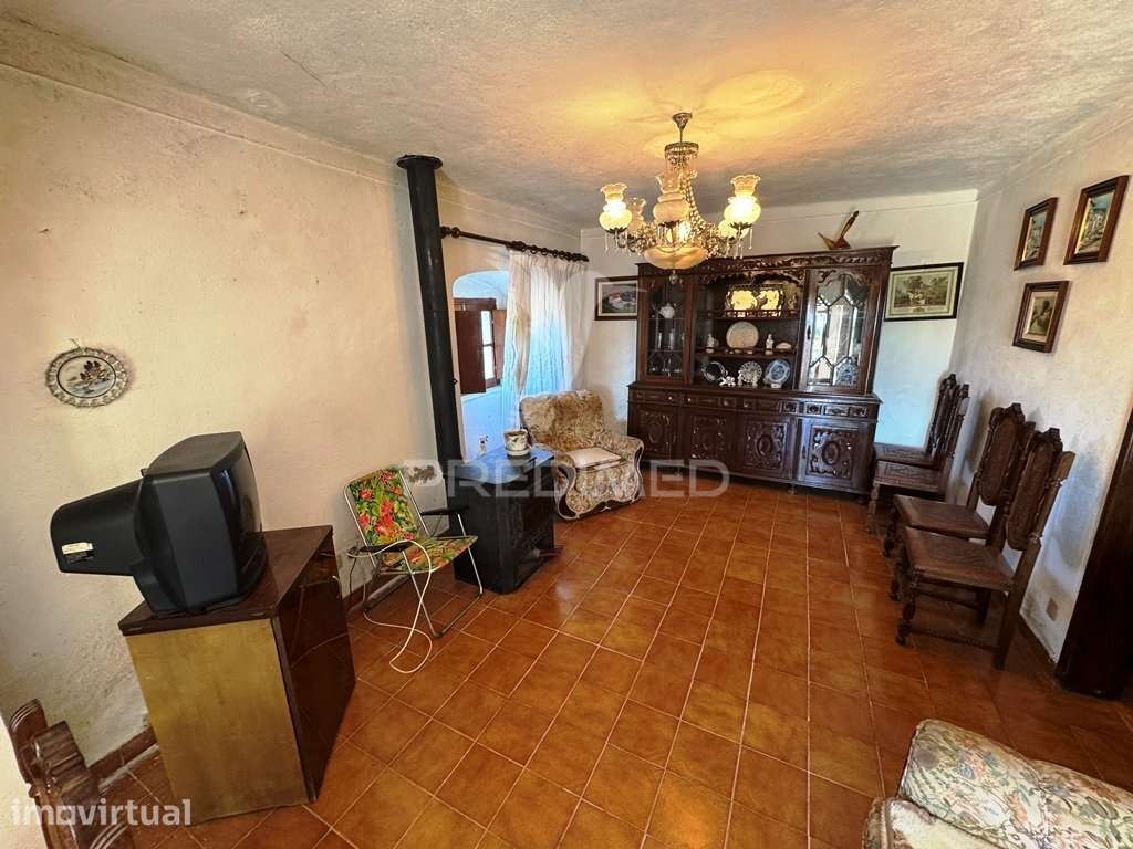 Quinta Rural T4 - Grande imagem: 2/19