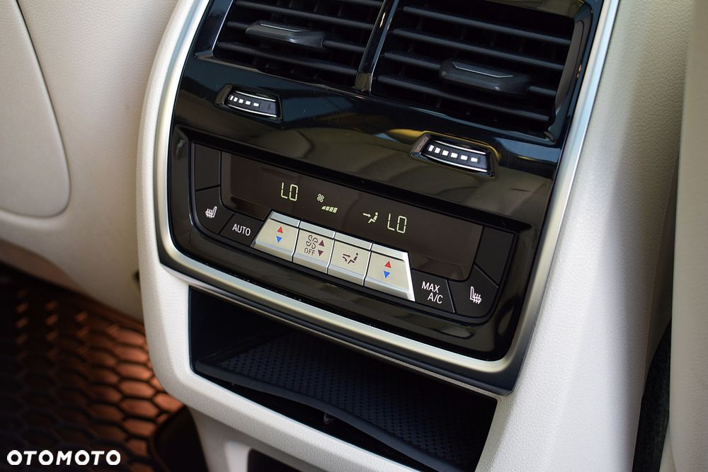 BMW X7 M50i - 23