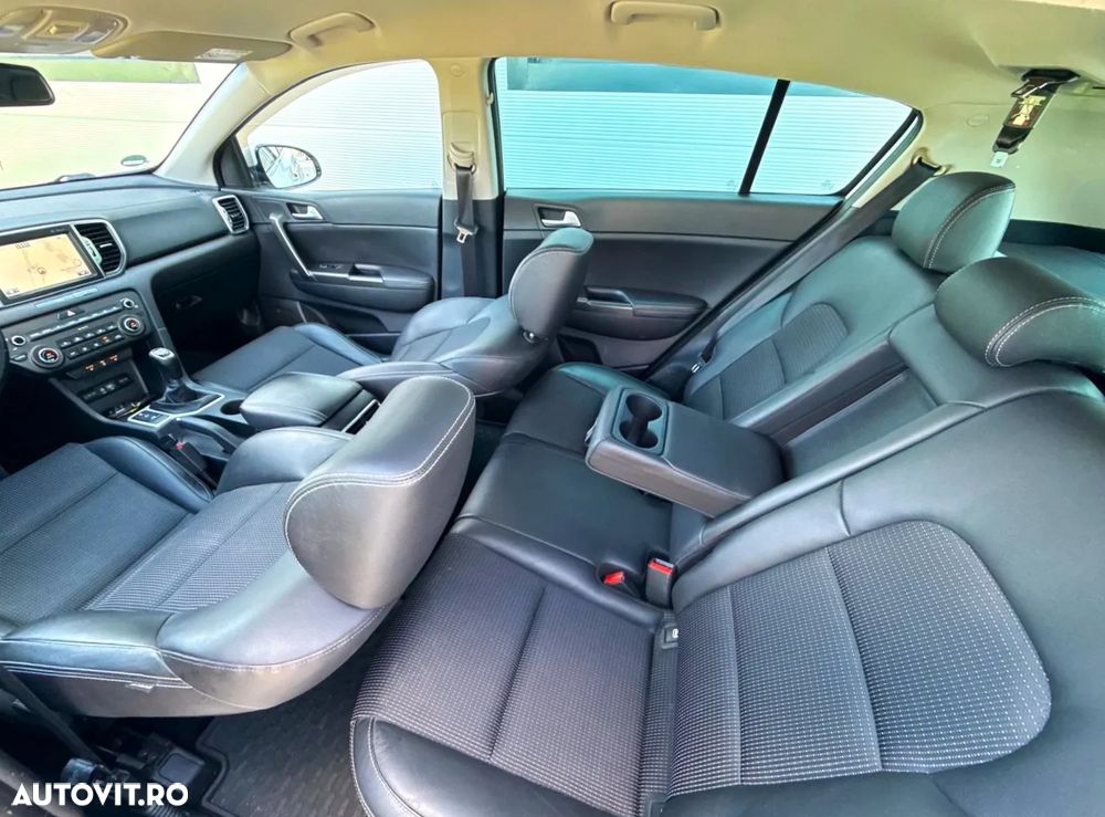 Kia Sportage 1.6 GDI 2WD ISG Spirit - 27