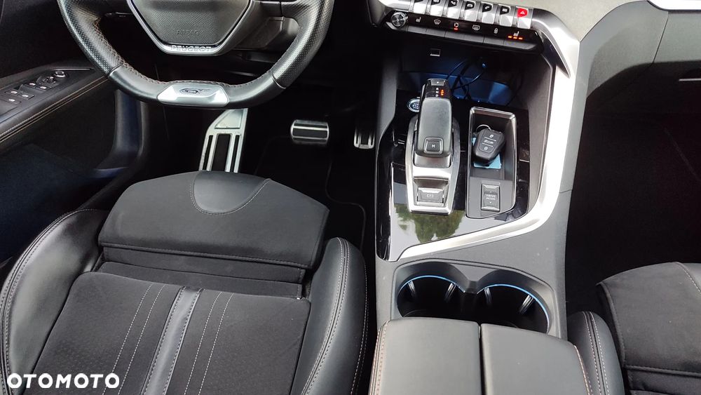 Peugeot 3008 BlueHDi 130 Stop & Start EAT8 GT Pack - 31